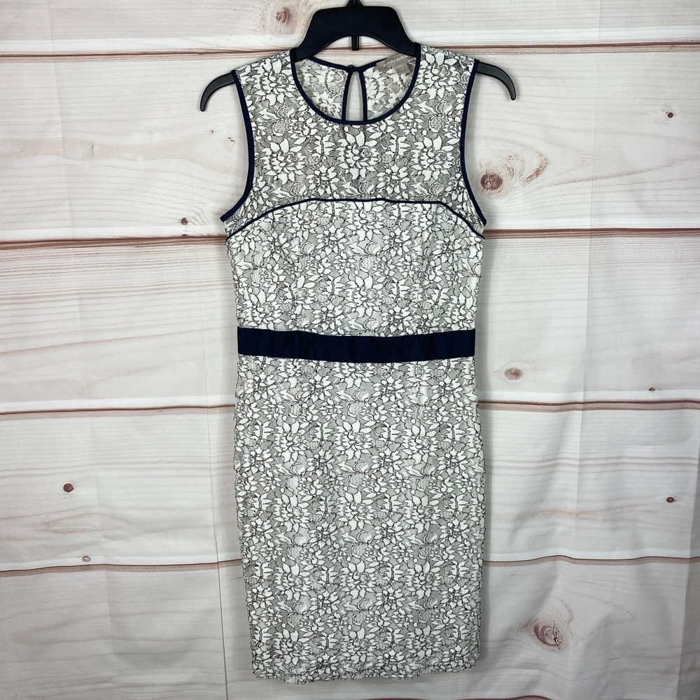 Banana Republic Dress Womens 8P White Blue Lace Sheath Sleeveless Crew Neck